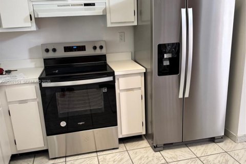 Купить виллу или дом в Майами, Флорида 3 спальни, 131.64м2, № 2066514 - фото 3