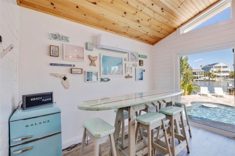 Villa ou maison à vendre à Indian Rocks Beach, Floride: 3 chambres, 133.22 m2 № 1680421 - photo 17