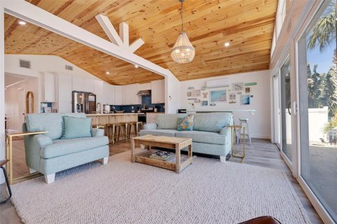 Villa ou maison à vendre à Indian Rocks Beach, Floride: 3 chambres, 133.22 m2 № 1680421 - photo 12