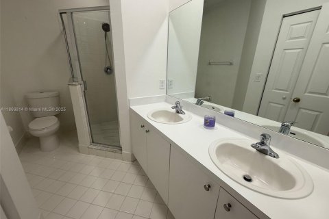 Adosado en alquiler en Homestead, Florida, 4 dormitorios, 143.63 m2 № 1895481 - foto 20