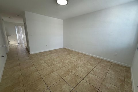 Adosado en alquiler en Homestead, Florida, 4 dormitorios, 143.63 m2 № 1895481 - foto 5