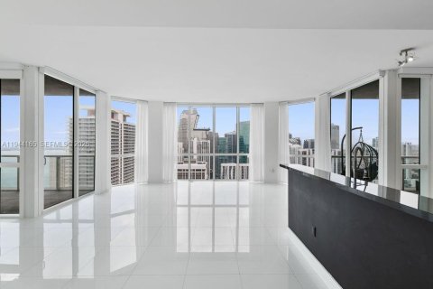 Condo in Miami, Florida, 3 bedrooms  № 2088824 - photo 12