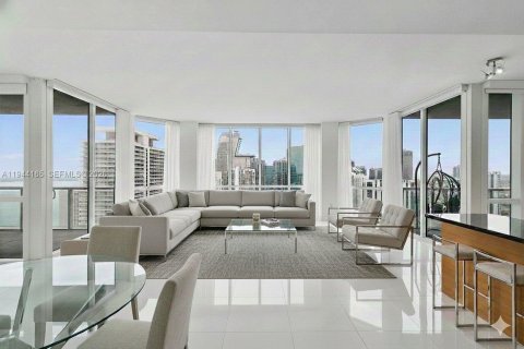 Condo in Miami, Florida, 3 bedrooms  № 2088824 - photo 3