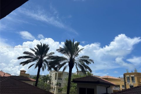 Copropriété à vendre à Miami Beach, Floride: 2 chambres, 104.98 m2 № 1991723 - photo 14