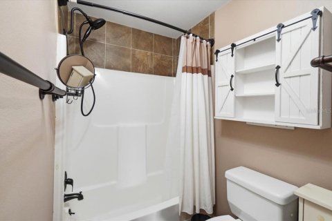 Condominio en venta en Winter Haven, Florida, 2 dormitorios, 86.4 m2 № 2211460 - foto 20