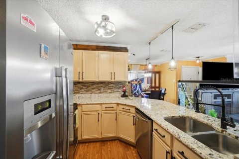 Condominio en venta en Winter Haven, Florida, 2 dormitorios, 86.4 m2 № 2211460 - foto 8