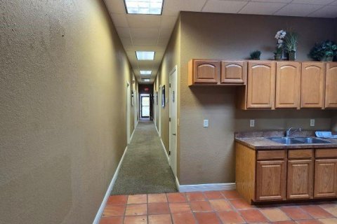Propiedad comercial en venta en Largo, Florida, 154.22 m2 № 1833079 - foto 11