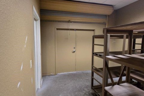 Propiedad comercial en venta en Largo, Florida, 154.22 m2 № 1833079 - foto 13