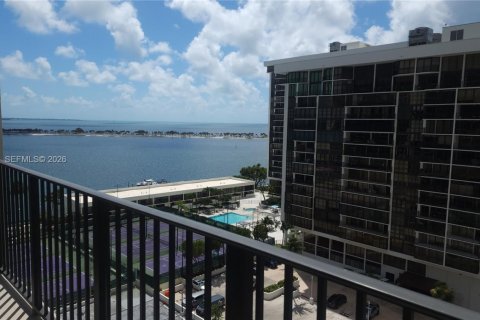 Кондоминиум с 1 спальней в Майами, Флорида № 2045071