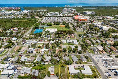 Immobilier commercial à vendre à Dania Beach, Floride № 2175755 - photo 16