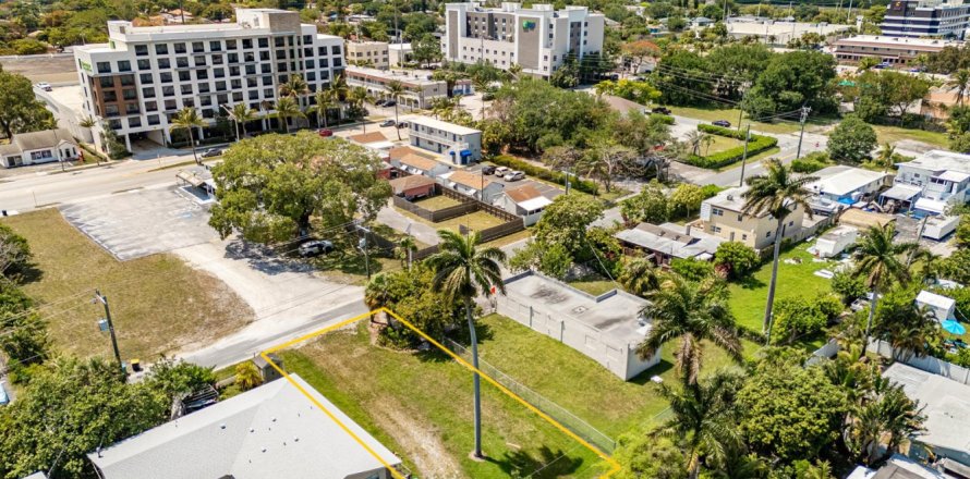 Immobilier commercial à Dania Beach, Floride № 2175755