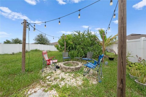 House in Davenport, Florida 4 bedrooms, 148.64 sq.m. № 1808360 - photo 25