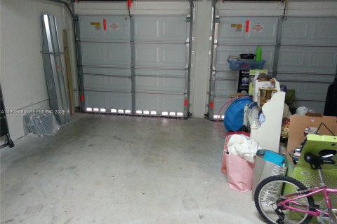 Купить таунхаус в Дорал, Флорида 4 спальни, 211.54м2, № 2065249 - фото 11