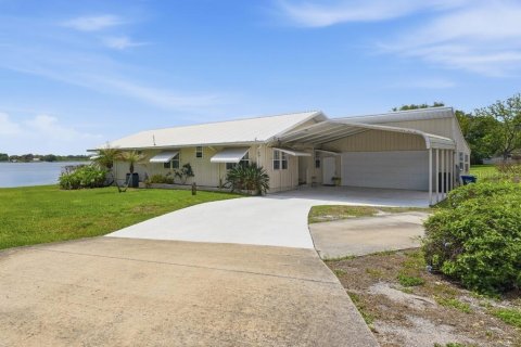 Casa en Lake Alfred, Florida 3 dormitorios, 198.35 m2 № 2116647
