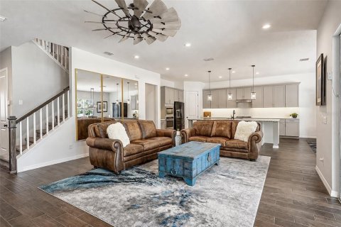 House in Winter Park, Florida 6 bedrooms, 387.68 sq.m. № 2209745 - photo 18