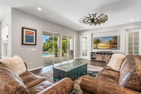 House in Winter Park, Florida 6 bedrooms, 387.68 sq.m. № 2209745 - photo 20