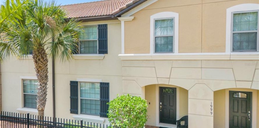 Adosado en Kissimmee, Florida 5 dormitorios, 210.24 m2 № 1884262