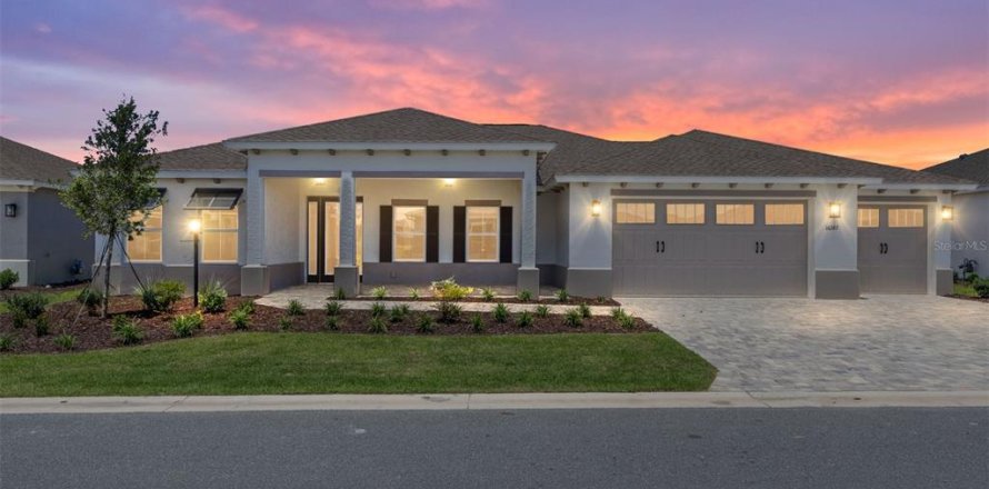 Casa en Ocala, Florida 2 dormitorios, 199.28 m2 № 2230601
