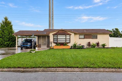 House in Orlando, Florida 2 bedrooms, 86.31 sq.m. № 2351874