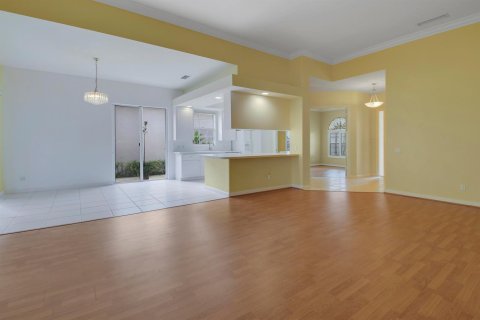 Villa ou maison à vendre à Palm Beach Gardens, Floride: 3 chambres, 188.41 m2 № 2372403 - photo 16