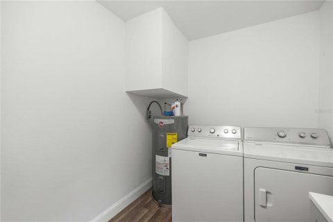House in Ocala, Florida 3 bedrooms, 89.19 sq.m. № 2100689 - photo 15