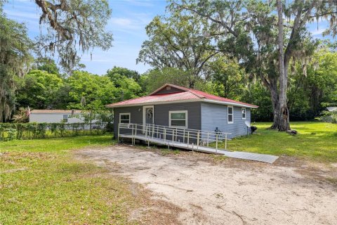 House in Ocala, Florida 3 bedrooms, 89.19 sq.m. № 2100689 - photo 3