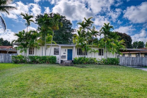 Casa en venta en Miami, Florida, 3 dormitorios, 144 m2 № 1714075 - foto 2