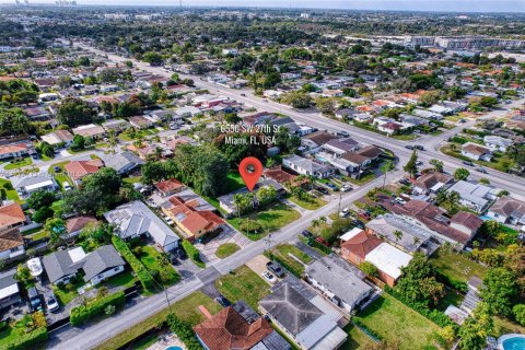 Casa en venta en Miami, Florida, 3 dormitorios, 144 m2 № 1714075 - foto 22