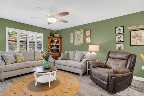 House in Palm Harbor, Florida 2 bedrooms, 104.05 sq.m. № 1446920 - photo 4