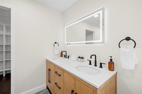 Casa en venta en Saint Petersburg, Florida, 4 dormitorios, 203.46 m2 № 1858188 - foto 24