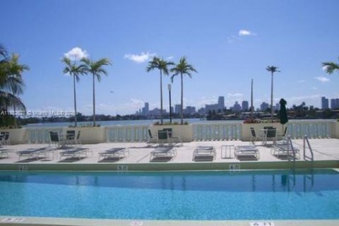Copropriété à louer à Miami Beach, Floride: 1 chambre, 91.51 m2 № 1929765 - photo 18