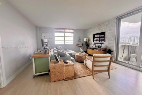 Copropriété à louer à Miami Beach, Floride: 1 chambre, 91.51 m2 № 1929765 - photo 5