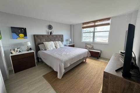 Copropriété à louer à Miami Beach, Floride: 1 chambre, 91.51 m2 № 1929765 - photo 13