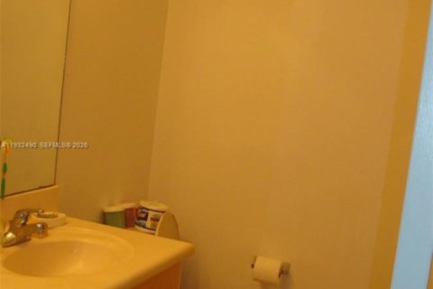 Touwnhouse à louer à Weston, Floride: 3 chambres, 149.11 m2 № 1990869 - photo 18