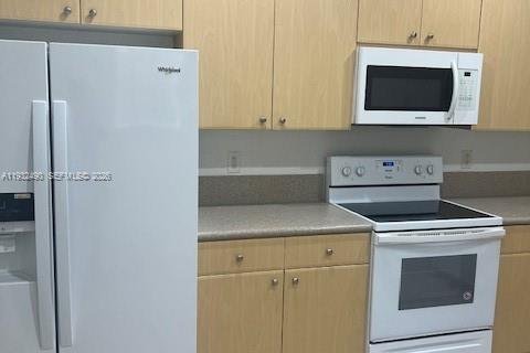 Touwnhouse à louer à Weston, Floride: 3 chambres, 149.11 m2 № 1990869 - photo 11