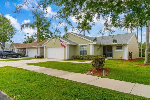 House in Homestead, Florida 2 bedrooms, 120.96 sq.m. № 2080748 - photo 3