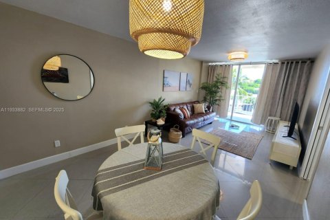 Condominio en alquiler en Tavernier, Florida, 2 dormitorios, 73.76 m2 № 1992164 - foto 5