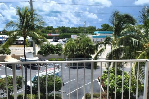Condominio en alquiler en Tavernier, Florida, 2 dormitorios, 73.76 m2 № 1992164 - foto 27
