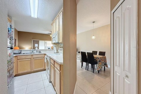 Touwnhouse à vendre à Davenport, Floride: 2 chambres, 117.71 m2 № 2123349 - photo 7