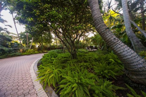 Condo in Miami, Florida, 2 bedrooms  № 2052736 - photo 27