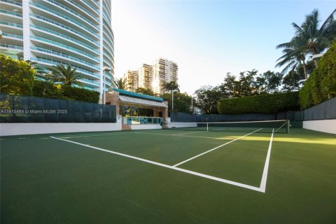 Condo in Miami, Florida, 2 bedrooms  № 2052736 - photo 30