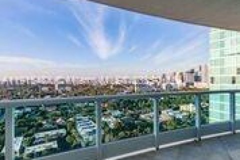 Condo in Miami, Florida, 2 bedrooms  № 2052736 - photo 10