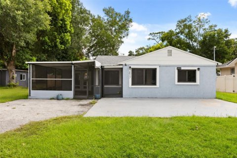 House in Sanford, Florida 3 bedrooms, 111.39 sq.m. № 2208396