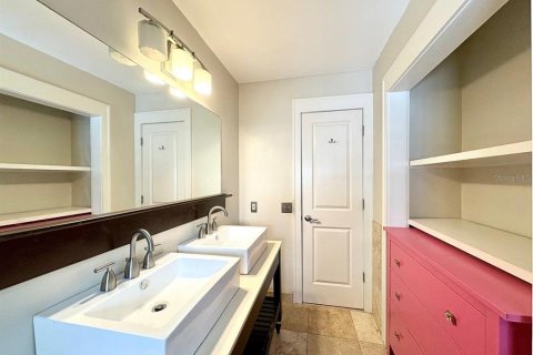 Casa en alquiler en Tampa, Florida, 3 dormitorios, 138.61 m2 № 2266759 - foto 15