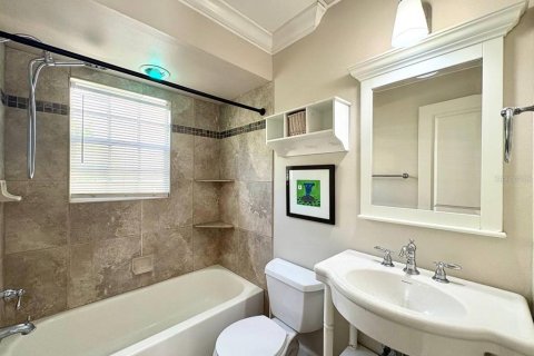 Casa en alquiler en Tampa, Florida, 3 dormitorios, 138.61 m2 № 2266759 - foto 24