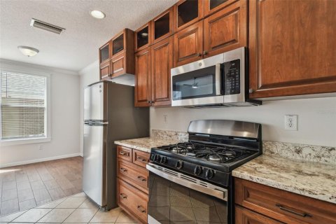 Townhouse in Tampa, Florida 3 bedrooms, 136.57 sq.m. № 1719943 - photo 14