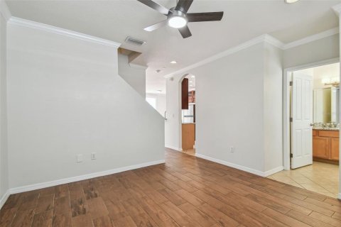 Townhouse in Tampa, Florida 3 bedrooms, 136.57 sq.m. № 1719943 - photo 9