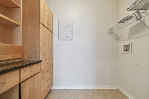 Townhouse in Tampa, Florida 3 bedrooms, 136.57 sq.m. № 1719943 - photo 16