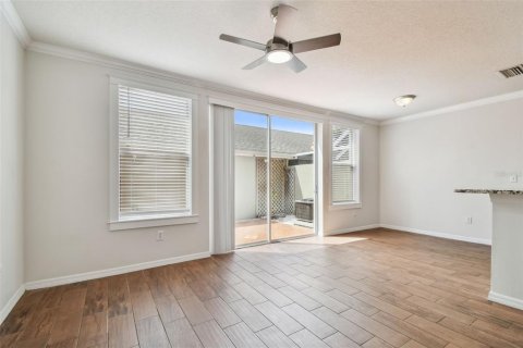 Townhouse in Tampa, Florida 3 bedrooms, 136.57 sq.m. № 1719943 - photo 21
