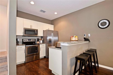 Touwnhouse à vendre à Kissimmee, Floride: 3 chambres, 120.77 m2 № 2310861 - photo 9
